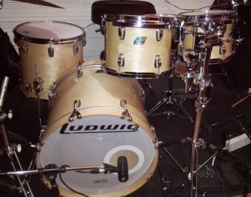 ***** BATERIA LUDWIG CLASSIC MAPLE (USA) NATURAL VINTAGE- DEMO