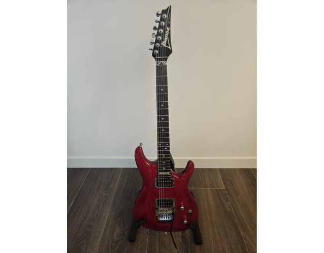 Ibanez JS100 con pastillas DiMarzio