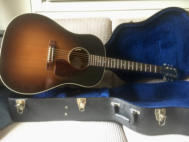 Gibson J45 (2013)