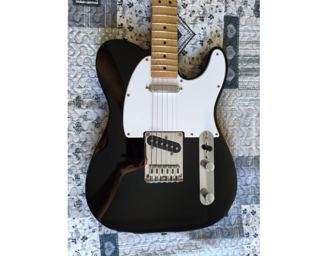 (O CAMBIO) Squier Sonic Tele MN Black (Indonesia, 2024)