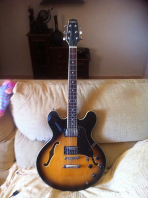 Guitarra Daytona tipo 335