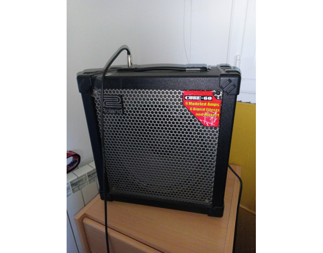 Roland Cube 60