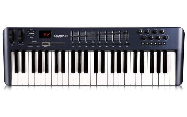 TECLADO MIDI M-AUDIO OXYGEN 49 MKII