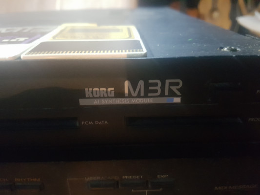 M3r  Korg con 2 tarjetas de sonido - Perfecto estado.