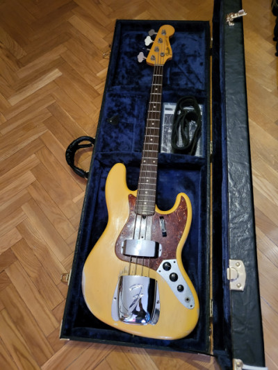 Fender jazz bass custom shop relic