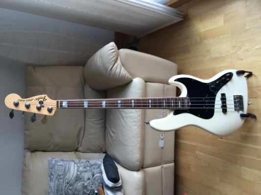 Fender Jazz Bass American Deluxe 2010 Olympic White
