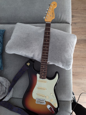 Fender Stratocaster AV II 61 sunburst 3 tones