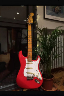 Stratocaster Squier Classic vibe Fiesta red