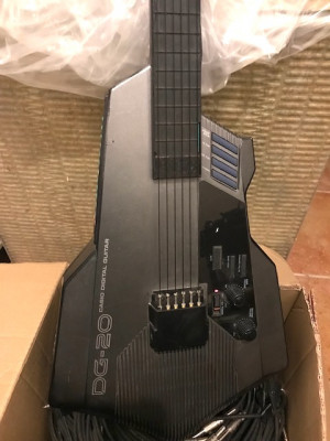 Guitarra midi Casio DG-20