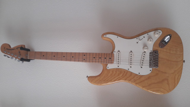 Fender Stratocaster MiM 2005/2006 Fender Noiseless Pickups