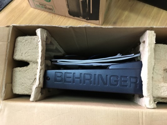 Behringer BCR 2000
