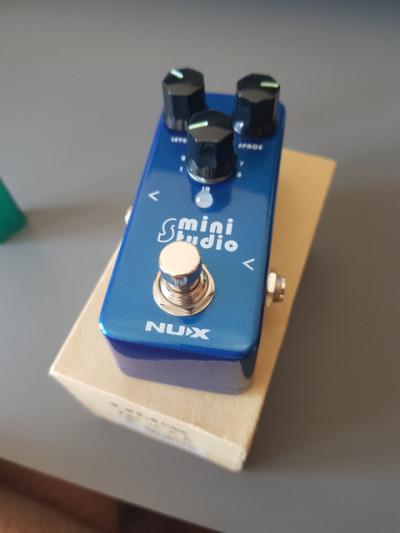 Nux mini studio cargador d impulsos