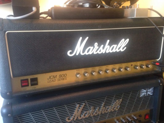 O Cambio cabezal Marshall JCM 800 2210 100 w 1986