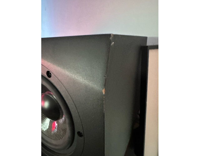 Monitores adam a77x