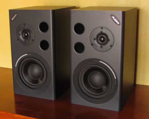 MONITORES ALESIS M1 AVTIVE MKII IMPECABLES