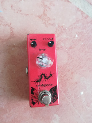 Pedal delay movall centipede