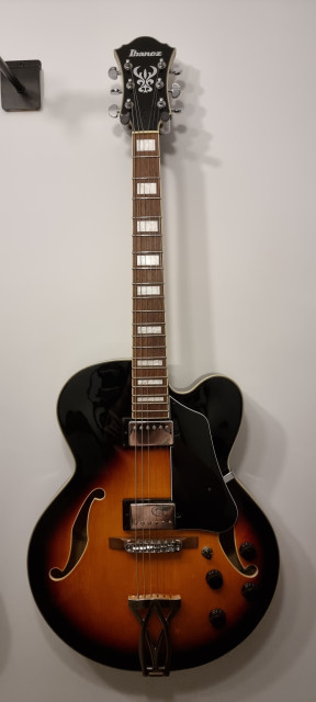 Ibanez AF 75