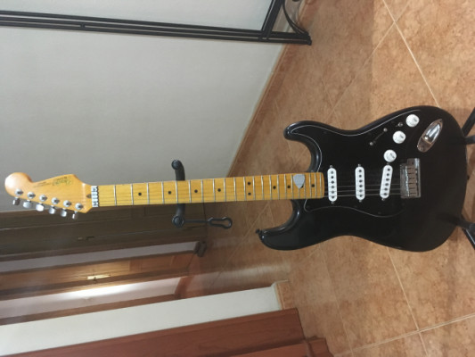 Fender stratocaster Strat plus