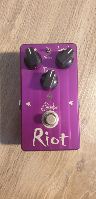 Suhr riot pedal overdrive