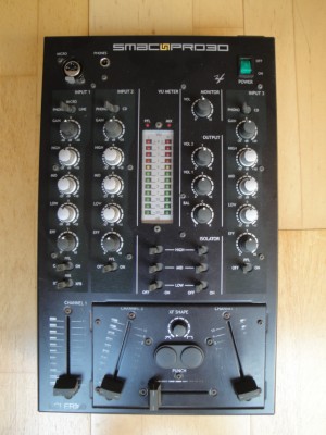 Mesa de mezclas ECLER SMAC PRO 30 + Microfono