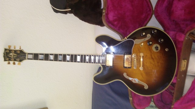 Gibson 355 estereo