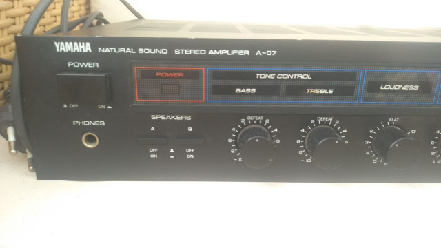 Amplificador HIFI YAMAHA A-07  Años 80