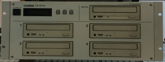 Tascam CD-D1x4 duplicador CD
