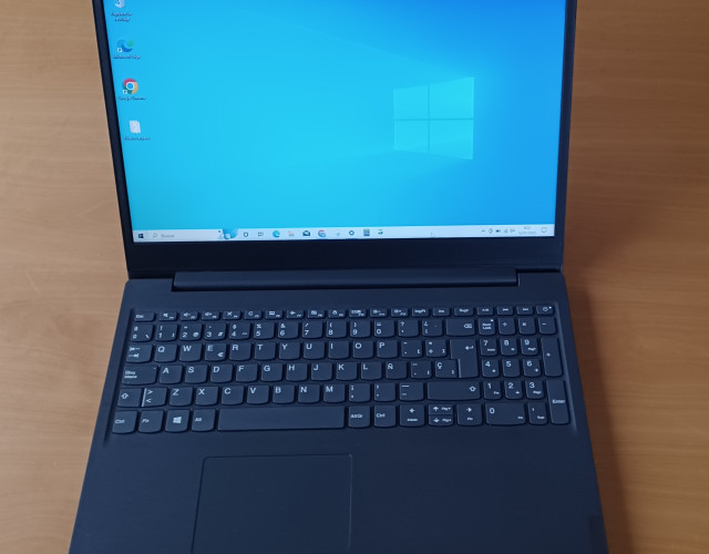 Ordenador portátil Lenovo i3 8ªGen. 8GB DDR4. M2 120GB+HDD 1Tb.
