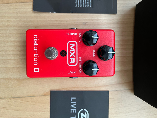 Pedal MXR Distorsion III M115 de Dunlop
