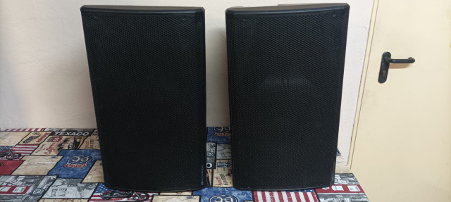 2 PA Atavoces dB Technologies Opera 15 ideal para grupos, salas o DJ