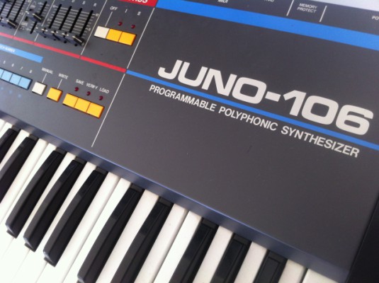 Vendo Roland Juno 106