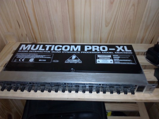 o cambio: Behringer Multicom Pro-XL MDX4600