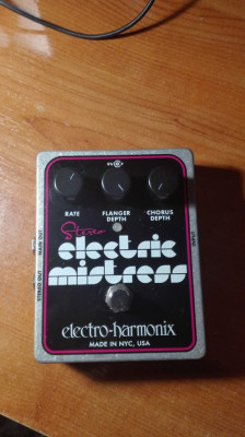 Electro harmonix stereo electric mistress
