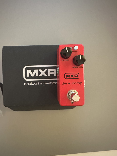 MXR dynacomp mini