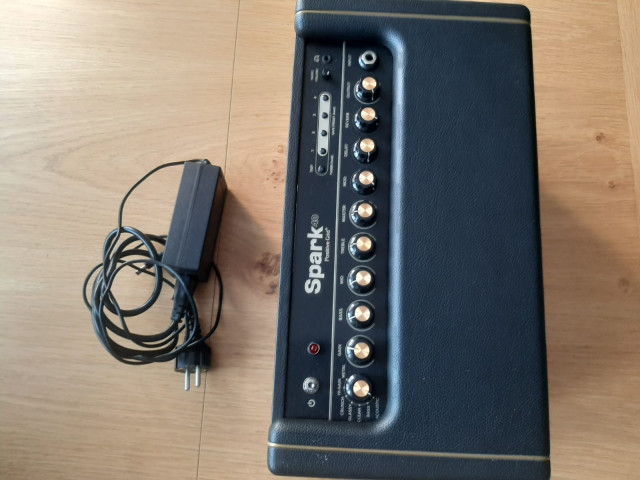 Positive Grid Spark 40 BK + Bolso