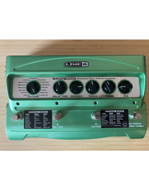 Pedal Line 6 DL4 Delay Modeler como nuevo