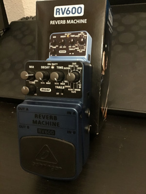 Behringer Reverb Machine RV600