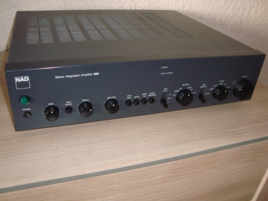 Amplificador NAD 306 de 50 vatios por canal