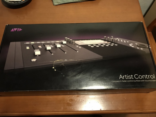 Vendo Avid Artist Control v2 de segunda mano por 700 € en