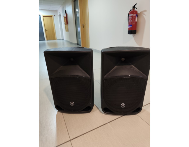 Altavoces Mackie Thump 12