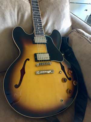Gibson ES 335 dot Vintage Sunburst