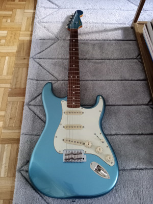 Squier Stratocaster Limited Run (FSR) - CV 60 - aliso y palosanto - Rareza