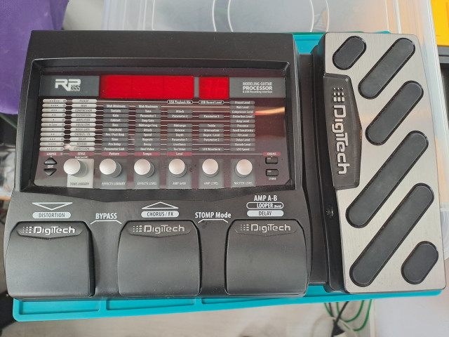 Pedalera DIGITECH RP-355