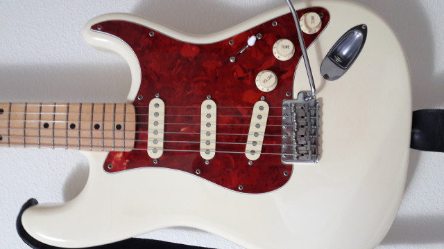 Fender Stratocaster Japón 1987