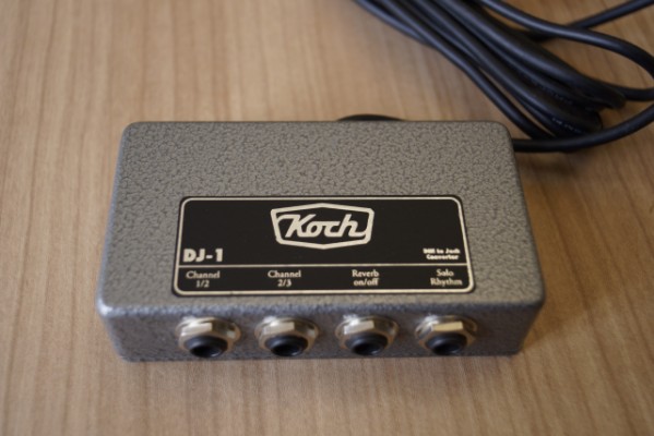 Adapatador Koch DJ-1 switcher para amps Koch