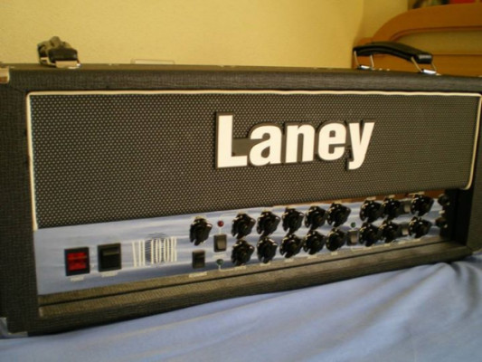 Vendo/Cambio Laney VH100R amplificador a válvulas