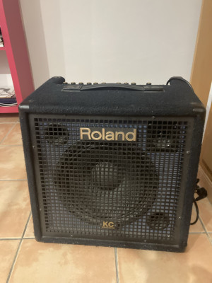 Amplificador Roland KC35 (regalo soporte)