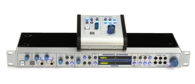 Presonus Central Station Plus