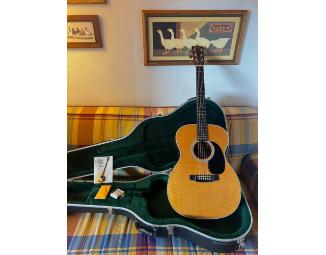 Martin 000-28
