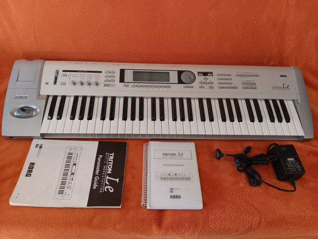 Korg Triton Le 61 + Tarjeta Expansion EXB-SMPL